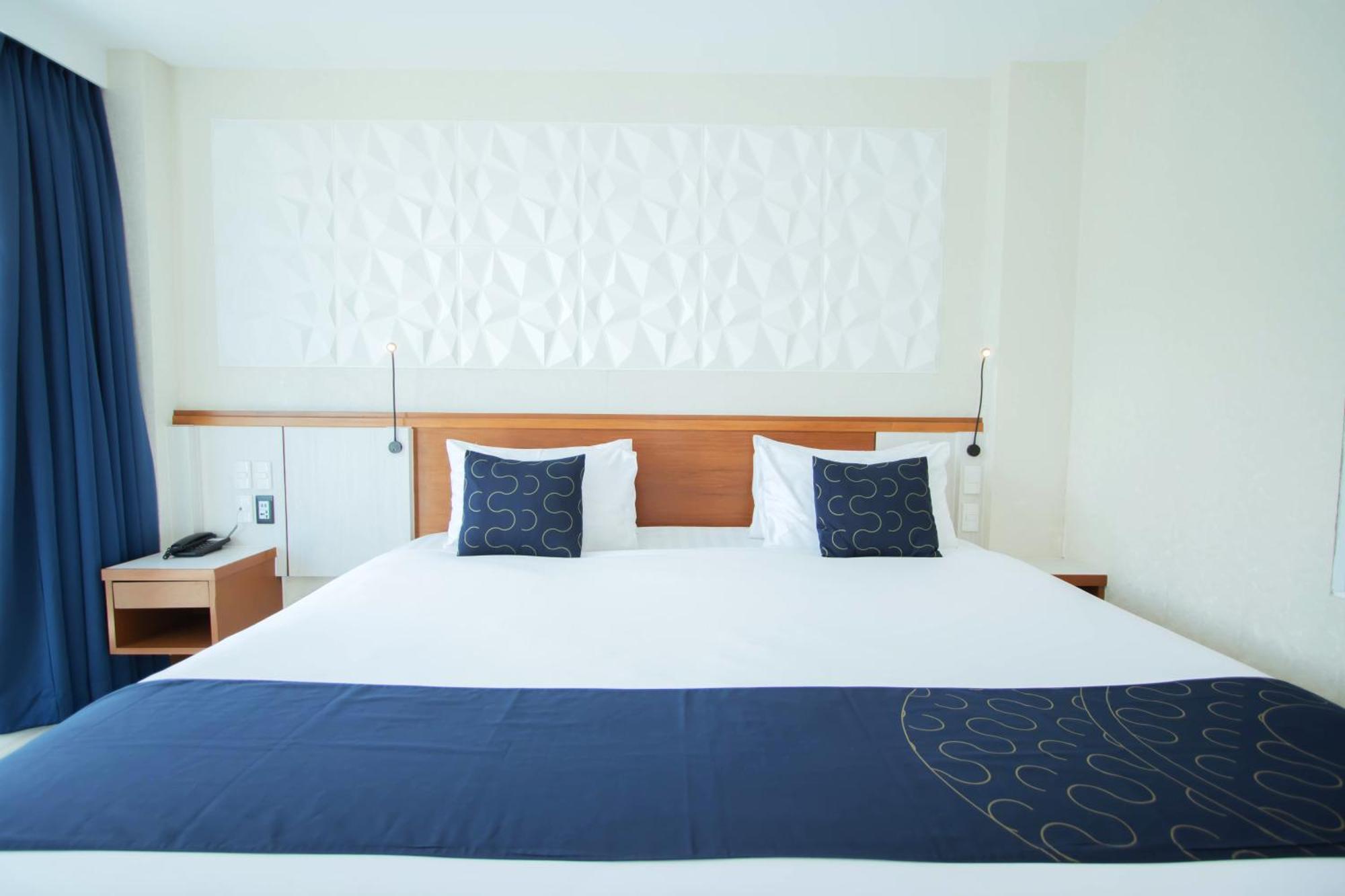 Sira Grande Hotel & Spa Patong Zewnętrze zdjęcie
