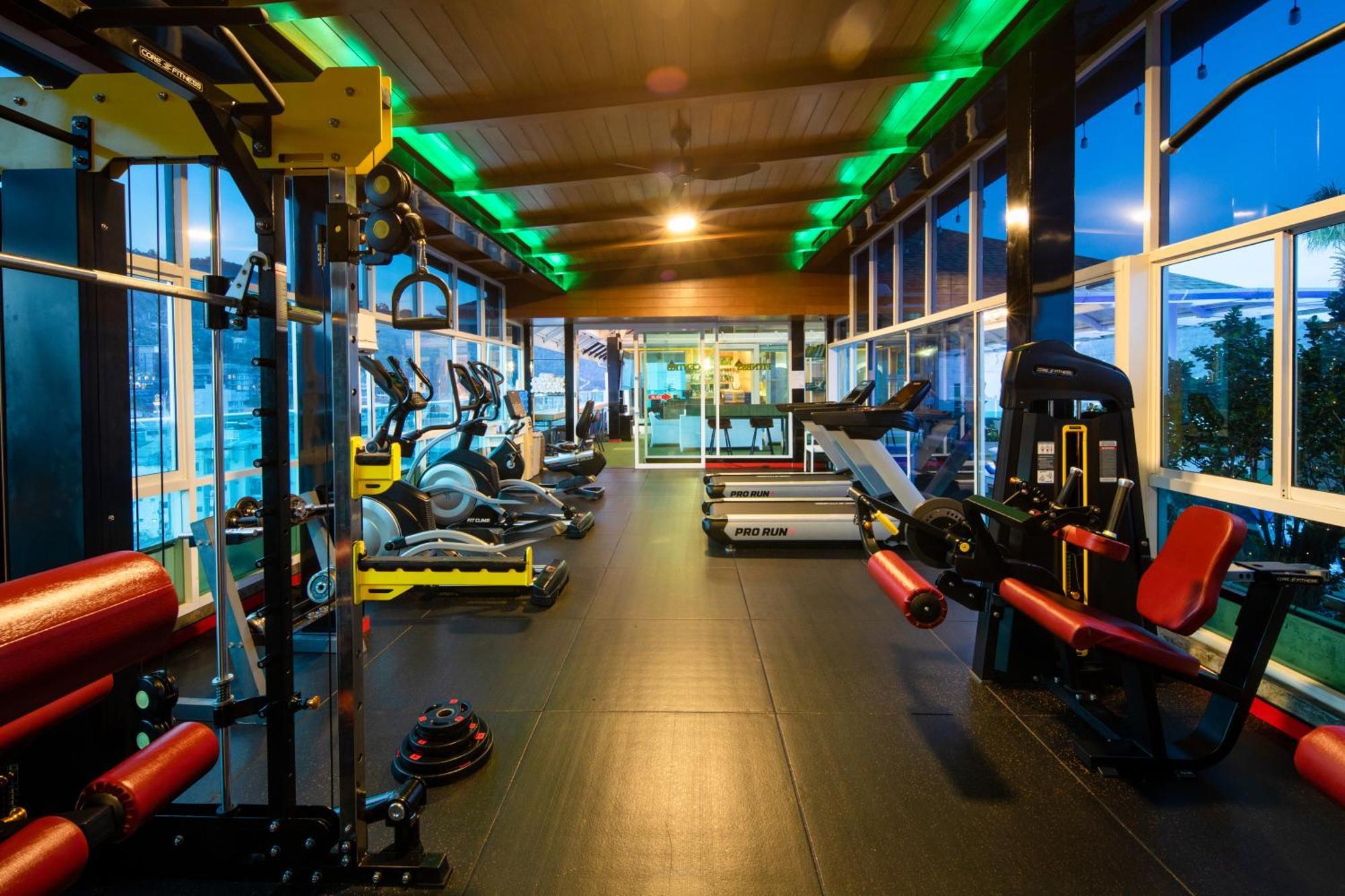 Sira Grande Hotel & Spa Patong Zewnętrze zdjęcie