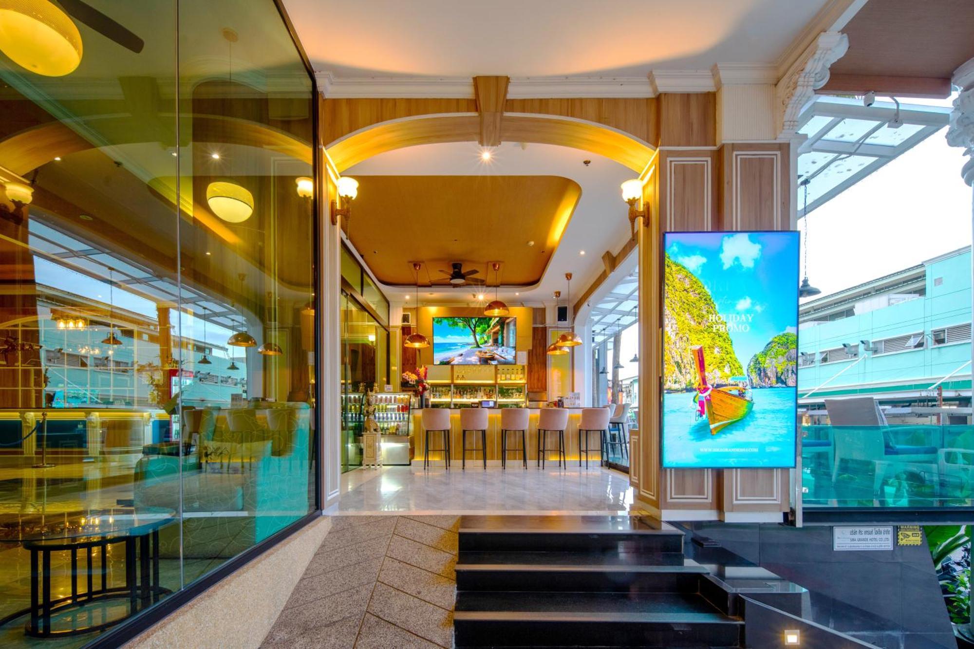 Sira Grande Hotel & Spa Patong Zewnętrze zdjęcie